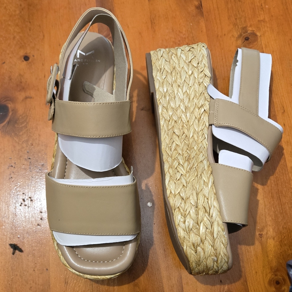NWOB Marc Fisher LTD Leather Platform Sandals Patryce Espadrille Wedge 11M